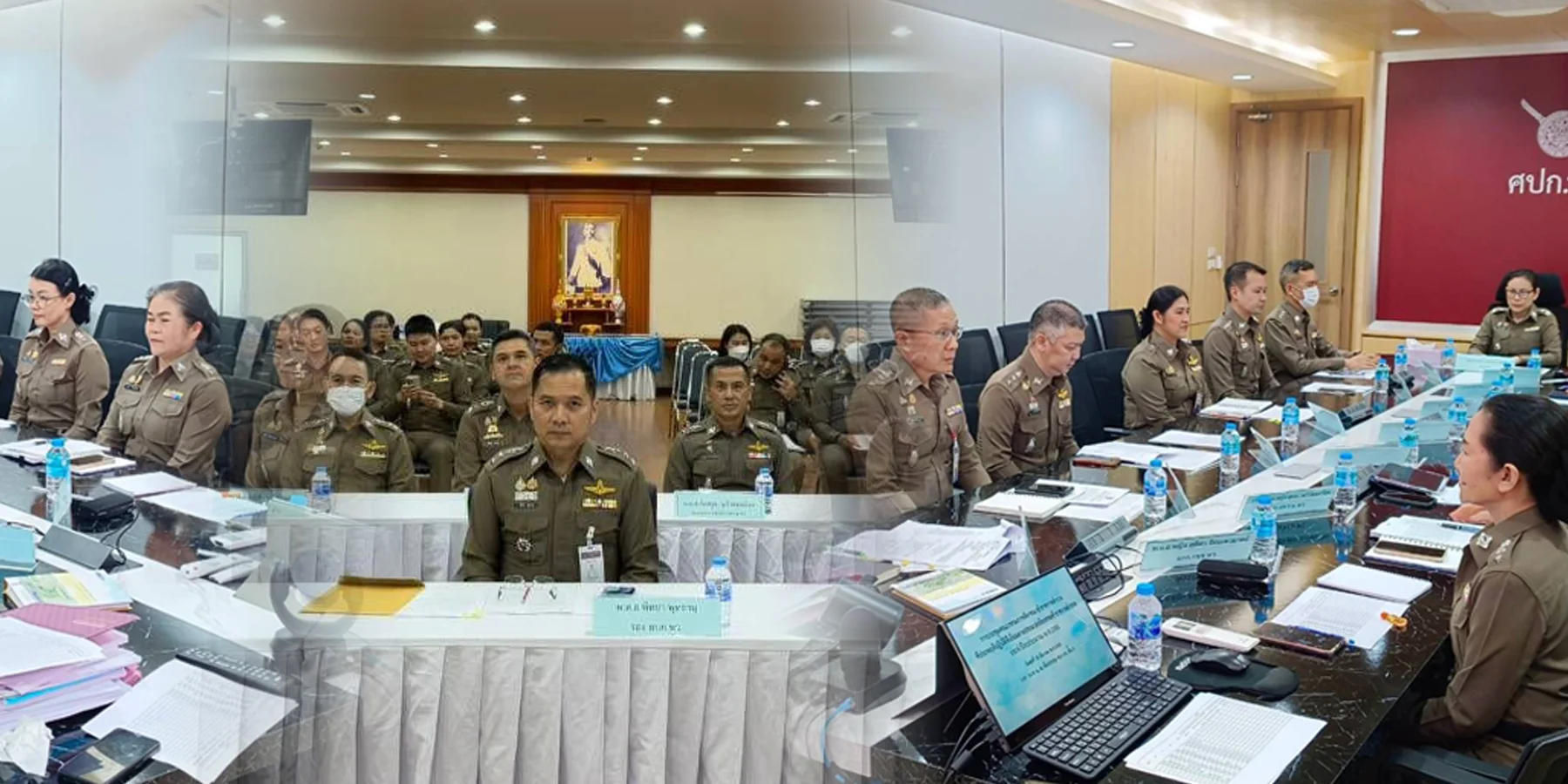 ผู้บังคับบัญชาประชุมชี้แจงข้อสั่งการ นโยบายผู้บังคับบัญชาให้แก่ข้าราชการตำรวจ ทว.